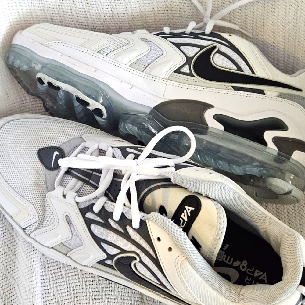 Nike Air Max White and Gray Sneakers